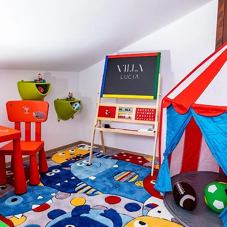 Lucia Villa Albarella Island