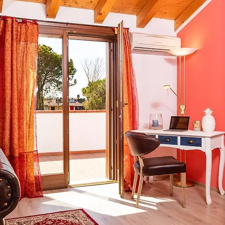 Lucia Villa Albarella Island
