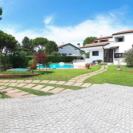 Villa Lucia Albarella Island