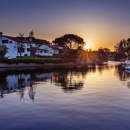 Lucia Albarella Island